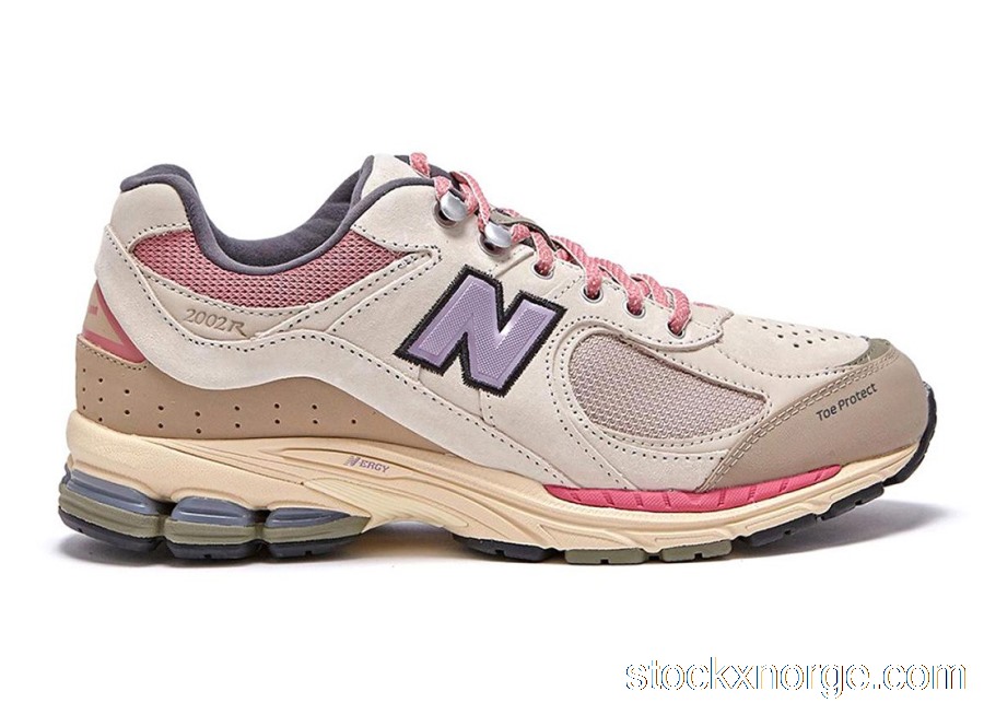 Outlet New Balance 2002R Hiking Pack Beige M2002RWL